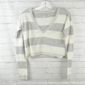 $10 Deal! Alice & Olivia cropped sweater